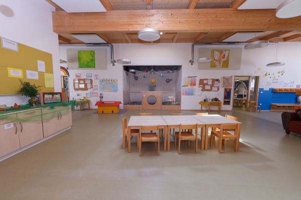 kindergarten-thansau-100EDE11EF-C738-04AF-9F75-714E10380152.jpg