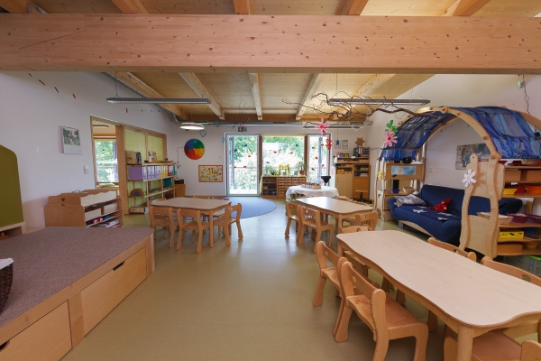 kindergarten-thansau-14E5AE4059-2CE6-3B46-1B4F-2917F8C2E21A.jpg