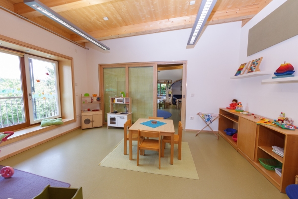 kindergarten-thansau-19B728FD06-9D22-3B4E-7BAB-EF681CD5A14A.jpg