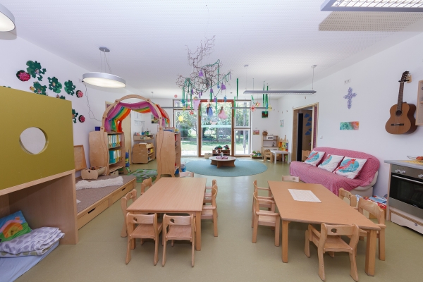 kindergarten-thansau-476422A91-0D0B-F807-3162-8E6CBD9A0299.jpg